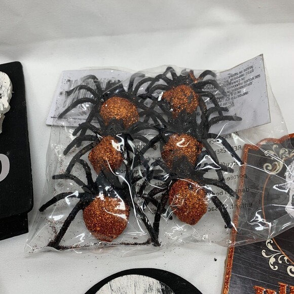 Halloween Decor Lot Skulls Witch Spiders Spooky Party - Picture 3 of 5